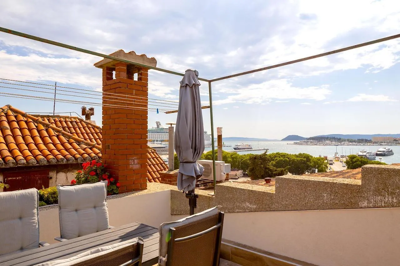 Luxury Apartment Olavia Rooftop Terrace & Seaview Split