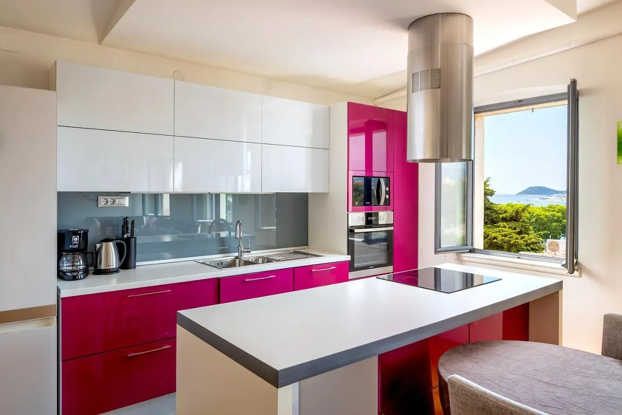 Luxury Apartment Olavia Rooftop Terrace & Seaview 스플리트 0*,  크로아티아